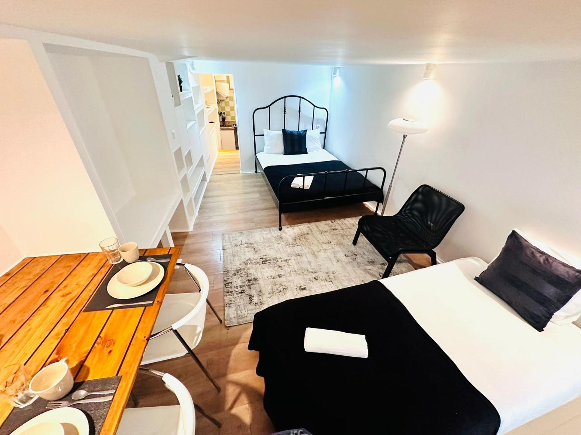 Flat, Location In Town * Lisbon
